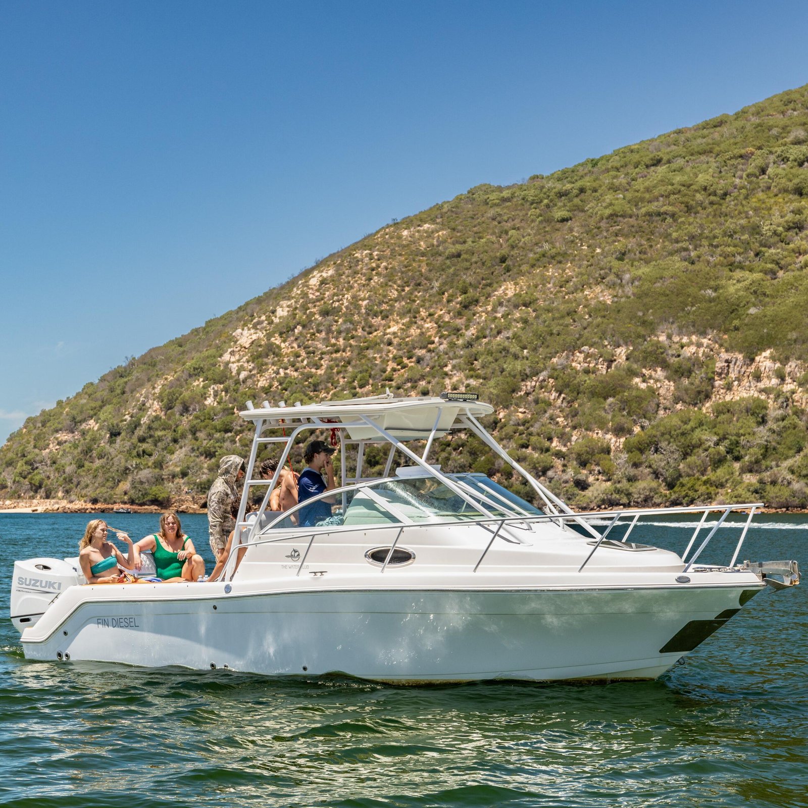 KNYSNA BOAT CRUISE GARDEN ROUTE THE WATER CLUB S1