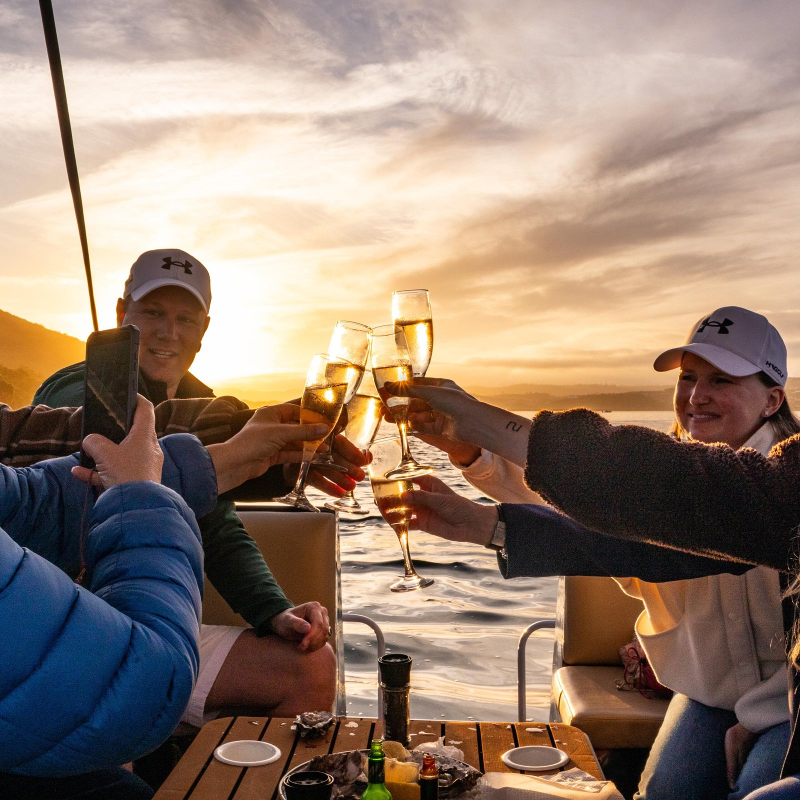 KNYSNA BOAT CRUISE GARDEN ROUTE THE WATER CLUB S12